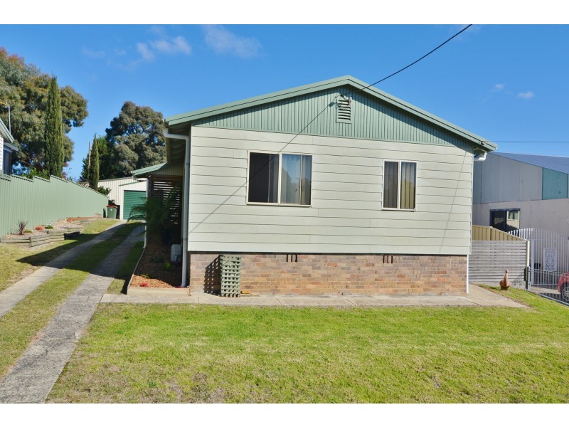 26 Finlay Avenue, Lithgow NSW 2790