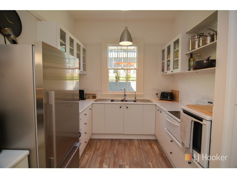 84 Macauley Street, Lithgow NSW 2790