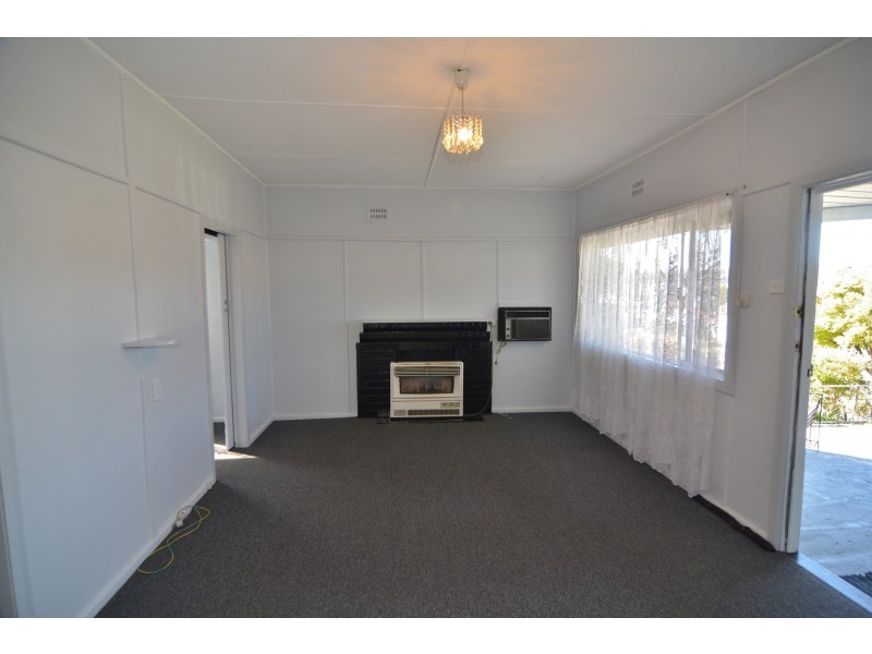 52 Outer Crescent, Lithgow NSW 2790