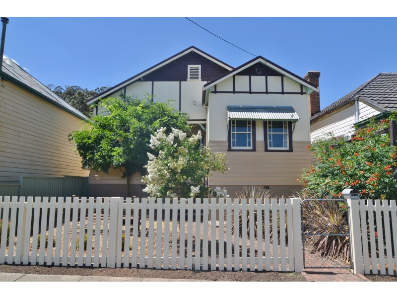 99 Chifley Road, Lithgow NSW 2790