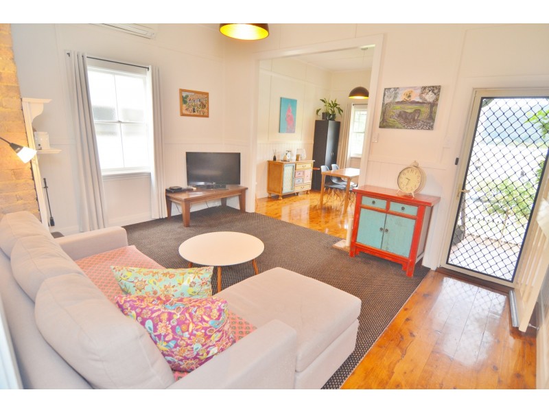 99 Chifley Road, Lithgow NSW 2790