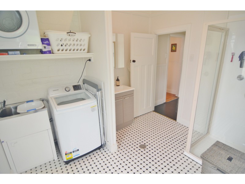 99 Chifley Road, Lithgow NSW 2790