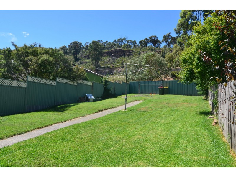 99 Chifley Road, Lithgow NSW 2790