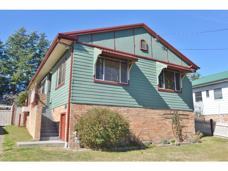 9 Andrew Street, Lithgow NSW 2790