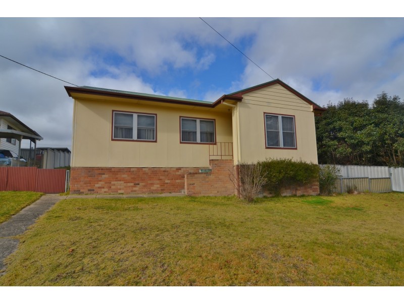 14 Stewart Street, Lithgow NSW 2790
