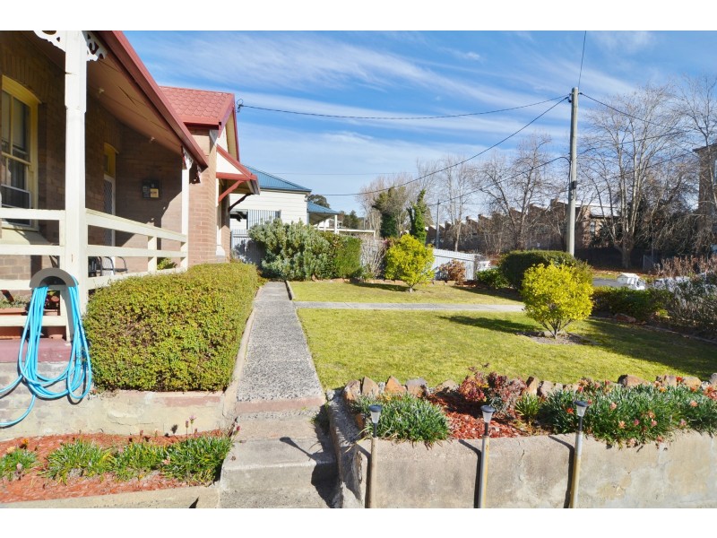 11 Park Parade, Lithgow NSW 2790