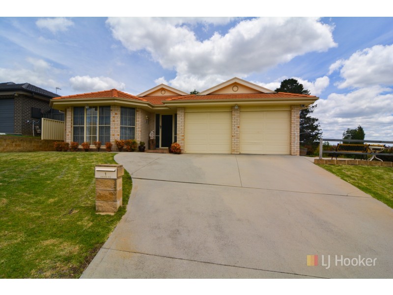 1 Henning Crescent, Wallerawang NSW 2845