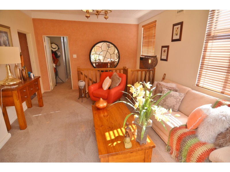 2 Calero Street, Lithgow NSW 2790