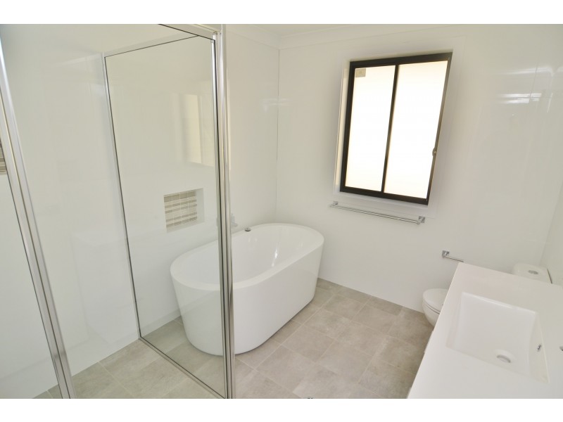 14 & 14a Eucalypt Place, Lithgow NSW 2790