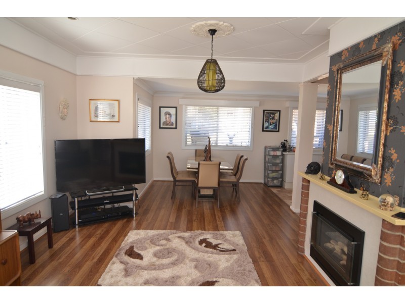 11 Cripps Avenue, Wallerawang NSW 2845