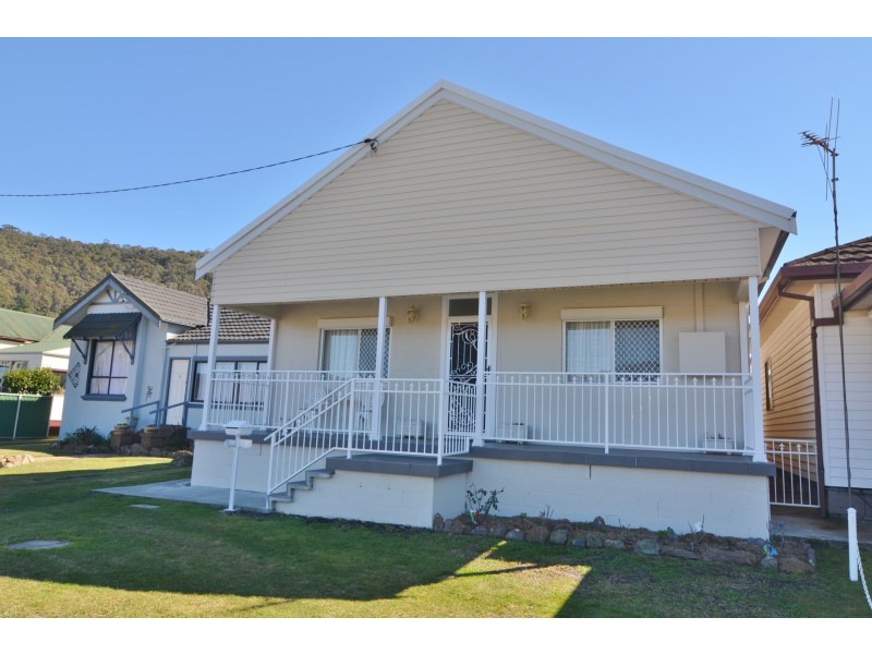 88 Sandford Avenue, Lithgow NSW 2790