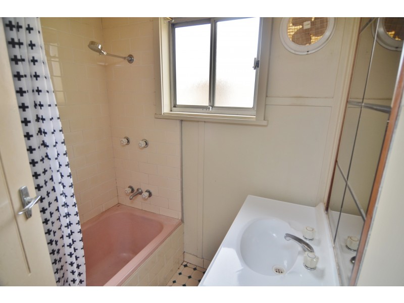 1 Hill Range Crescent, Lithgow NSW 2790