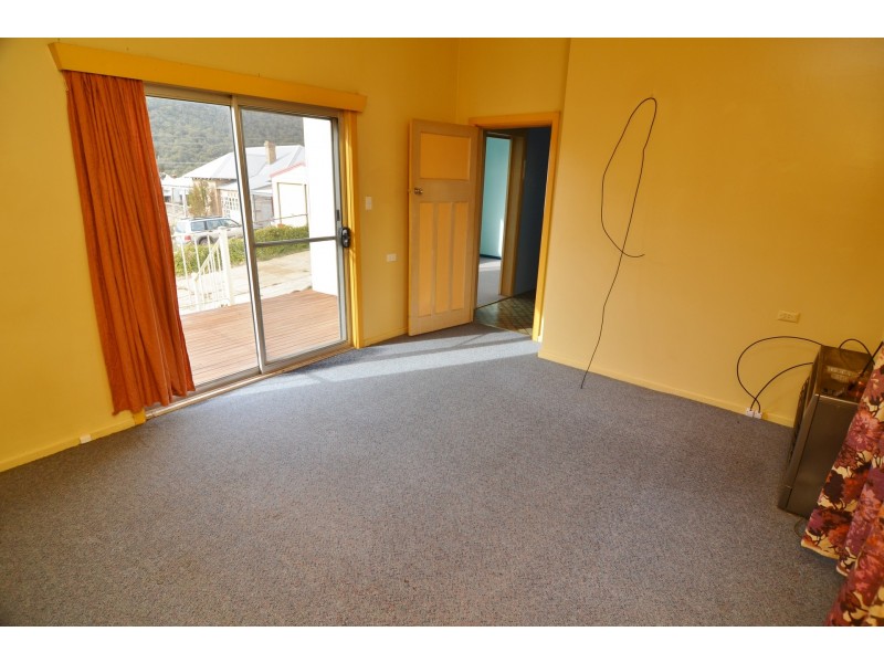 1 Hill Range Crescent, Lithgow NSW 2790