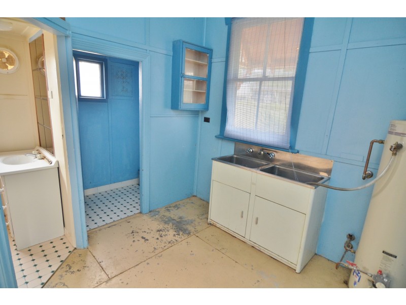 1 Hill Range Crescent, Lithgow NSW 2790