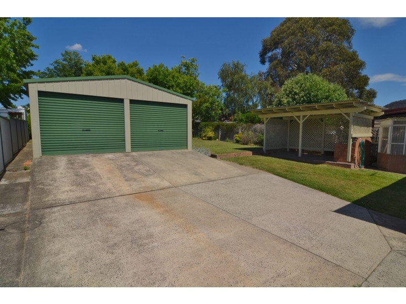 86 Martini Parade, Lithgow NSW 2790