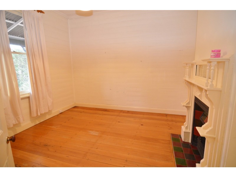 16 Roy Street, Lithgow NSW 2790