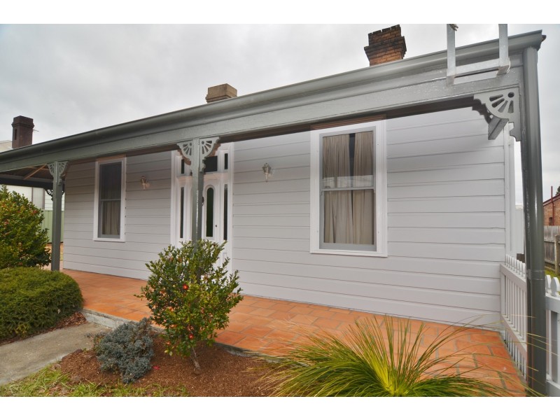 16 Roy Street, Lithgow NSW 2790