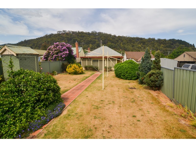 25 Ramsay Street, Lithgow NSW 2790