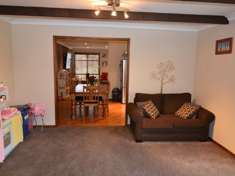 4 Tarrone Place, Wallerawang NSW 2845