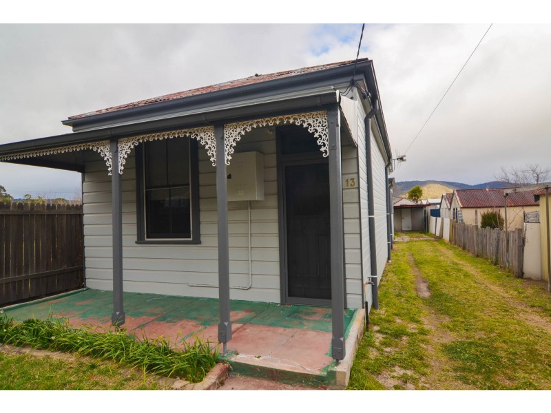 13 Geordie Street, Lithgow NSW 2790