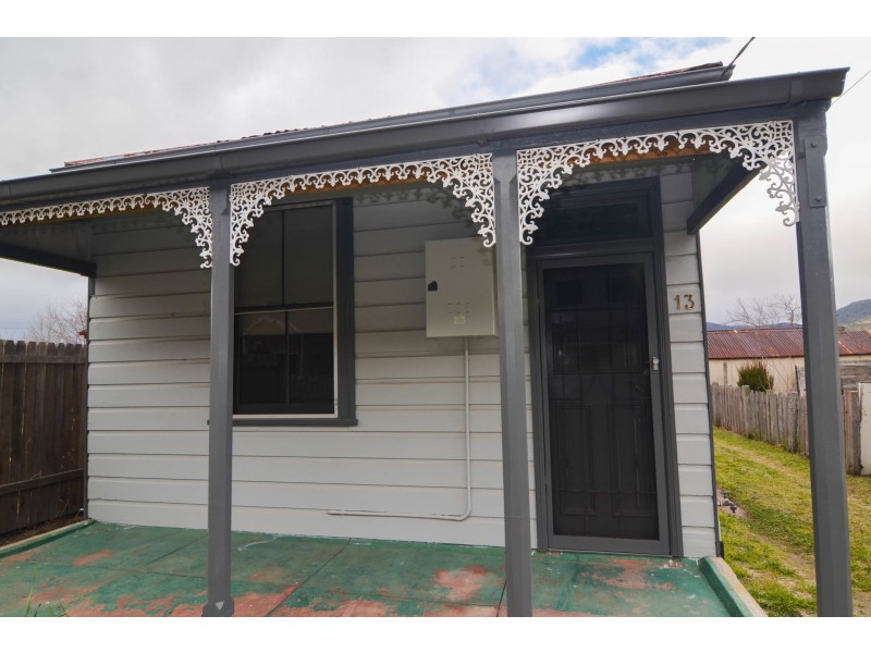 13 Geordie Street, Lithgow NSW 2790