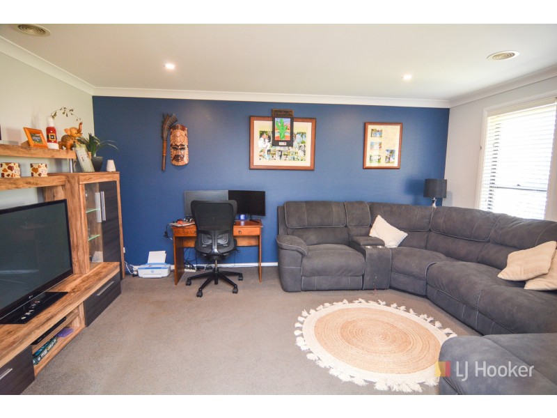 13 Hillcrest Avenue, Lithgow NSW 2790