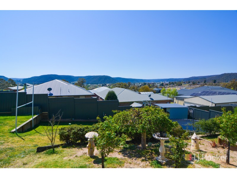 13 Hillcrest Avenue, Lithgow NSW 2790