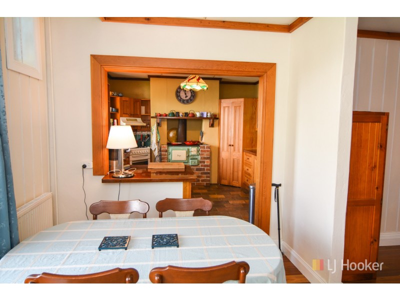 98 Hassans Walls Road, Lithgow NSW 2790