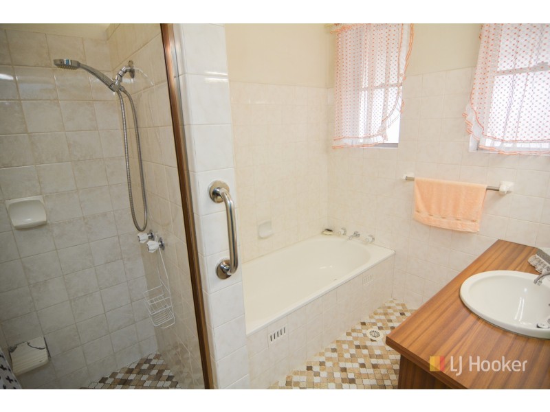 90 Cupro Street, Lithgow NSW 2790