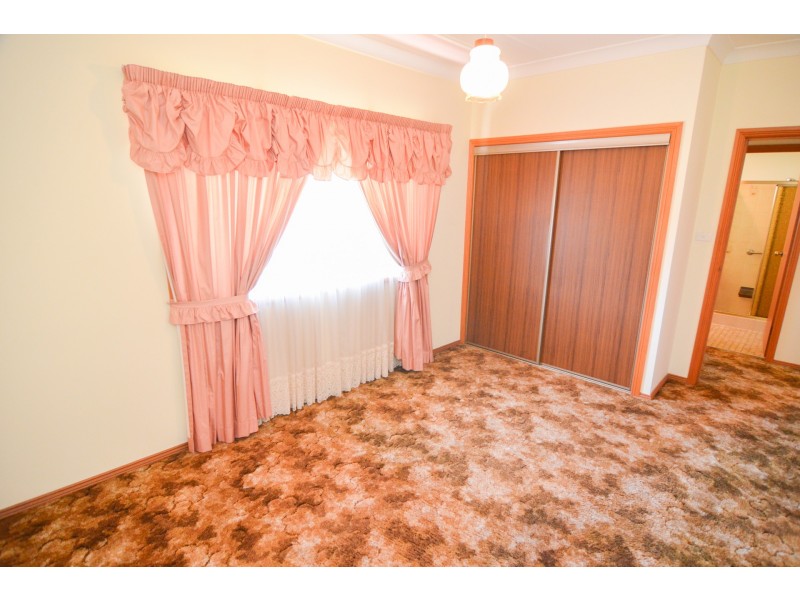 11 Tweed Road, Lithgow NSW 2790