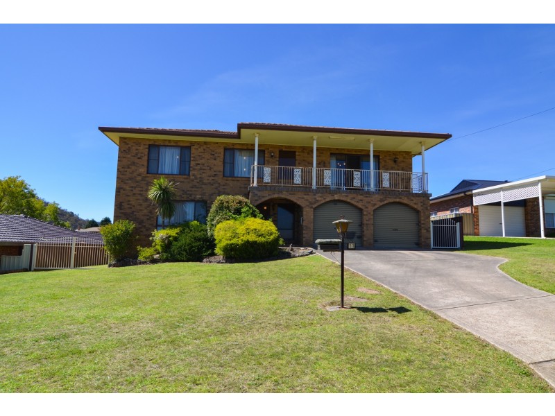 11 Tweed Road, Lithgow NSW 2790