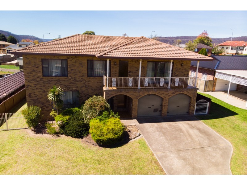 11 Tweed Road, Lithgow NSW 2790