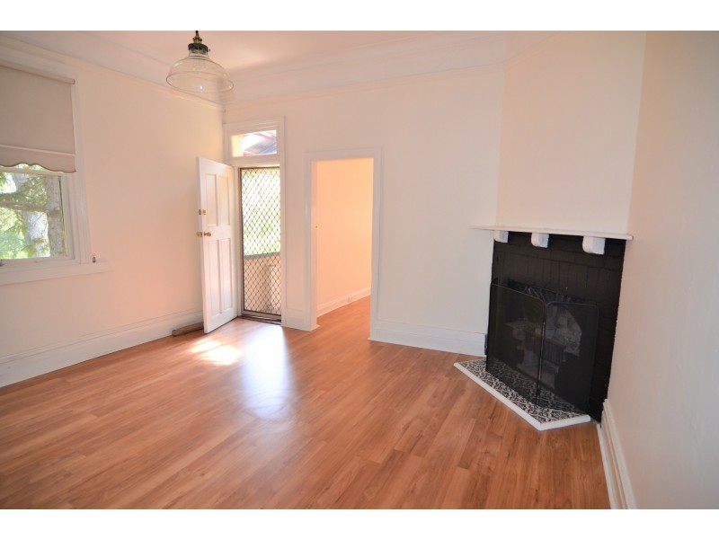 19 Mort Street, Lithgow NSW 2790