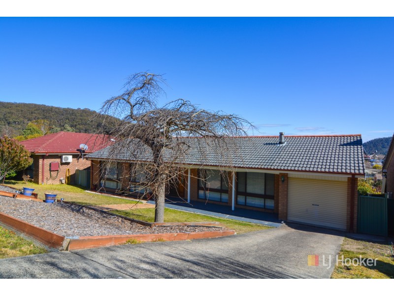 8 Blaxland Street, Lithgow NSW 2790
