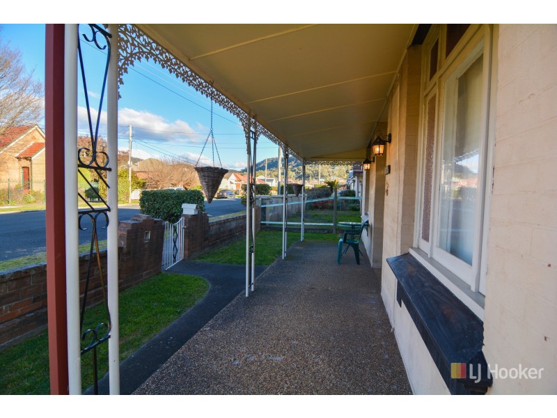 96 Calero Street, Lithgow NSW 2790