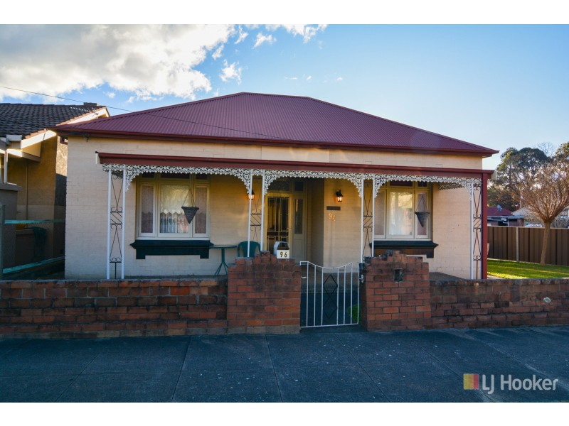 96 Calero Street, Lithgow NSW 2790