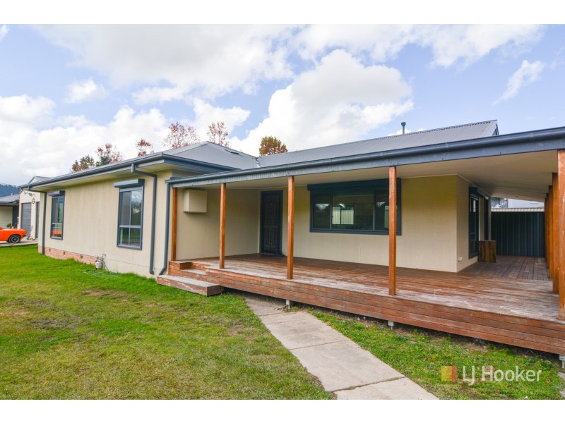 18 Amiens Street, Lithgow NSW 2790
