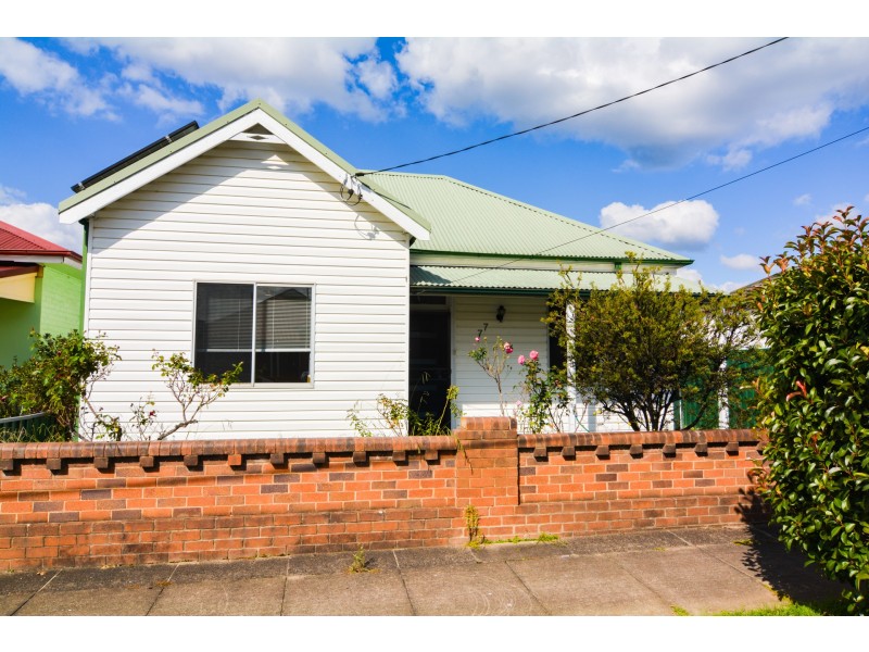 77 Calero Street, Lithgow NSW 2790