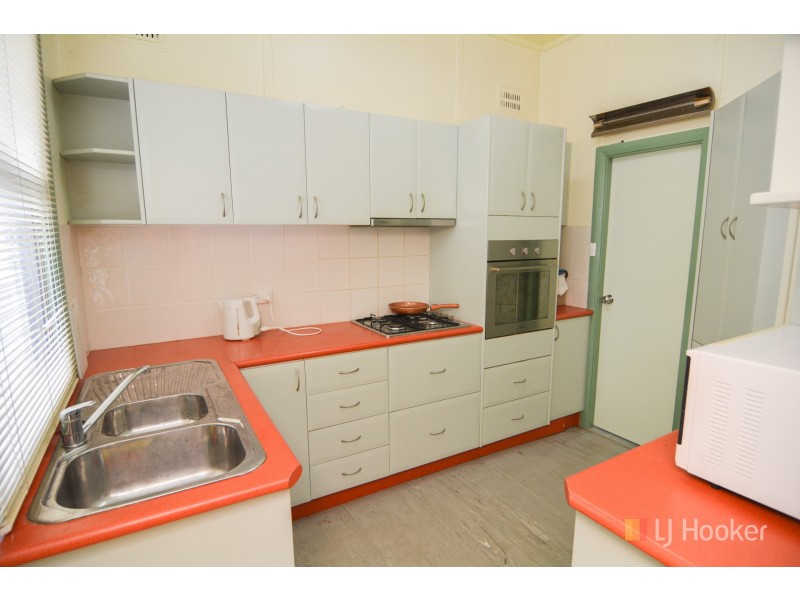 93 Calero Street, Lithgow NSW 2790
