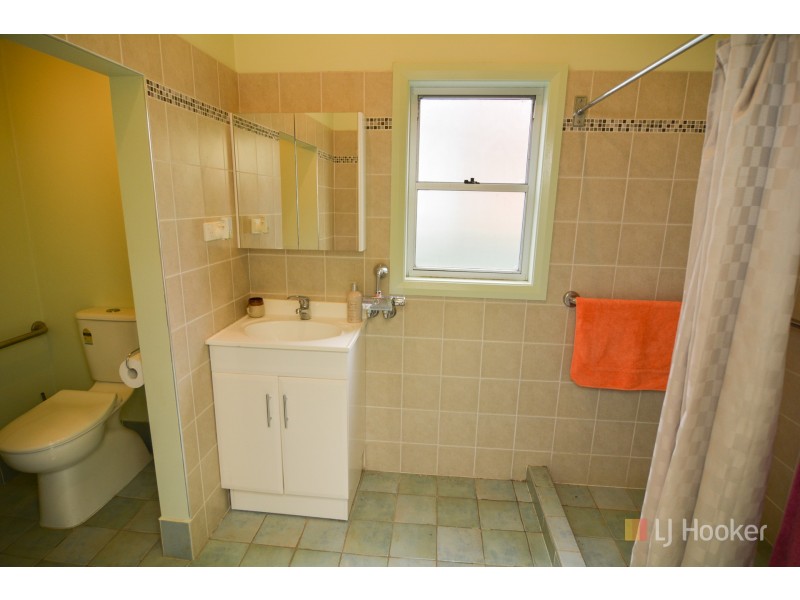 93 Calero Street, Lithgow NSW 2790