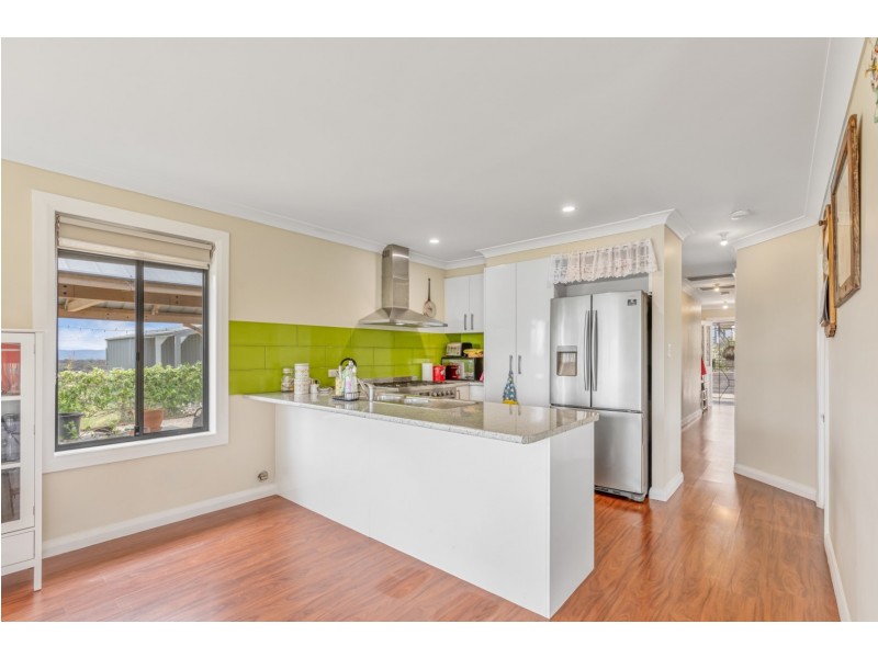 10 Oscar Parade, Portland NSW 2847