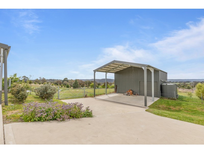 10 Oscar Parade, Portland NSW 2847
