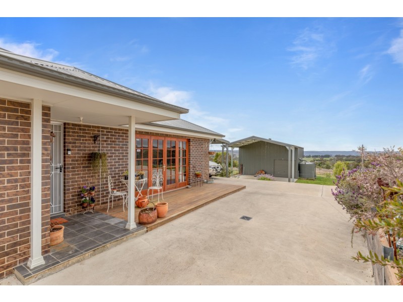 10 Oscar Parade, Portland NSW 2847