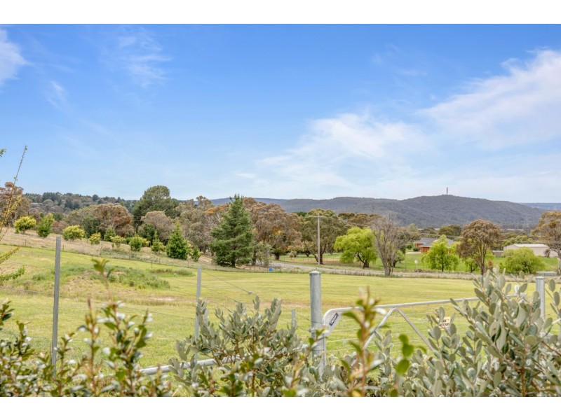10 Oscar Parade, Portland NSW 2847