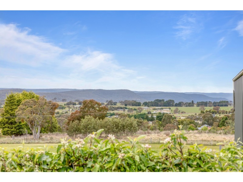 10 Oscar Parade, Portland NSW 2847