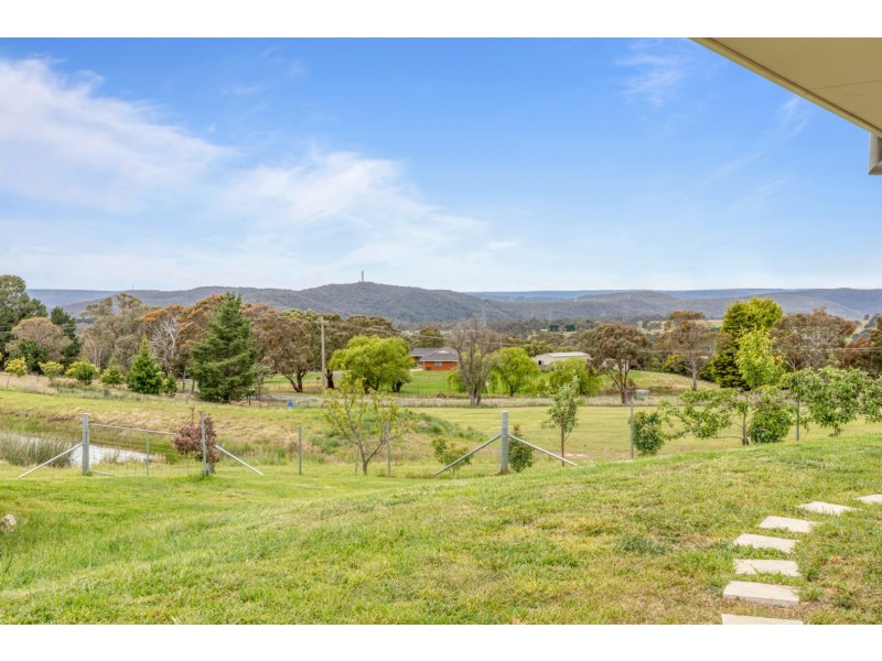 10 Oscar Parade, Portland NSW 2847