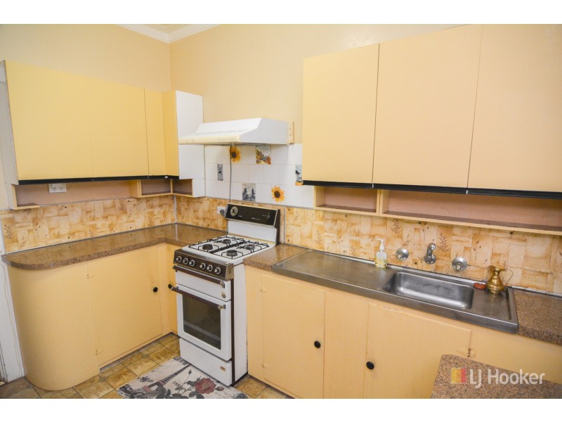 39 Rifle Parade, Lithgow NSW 2790