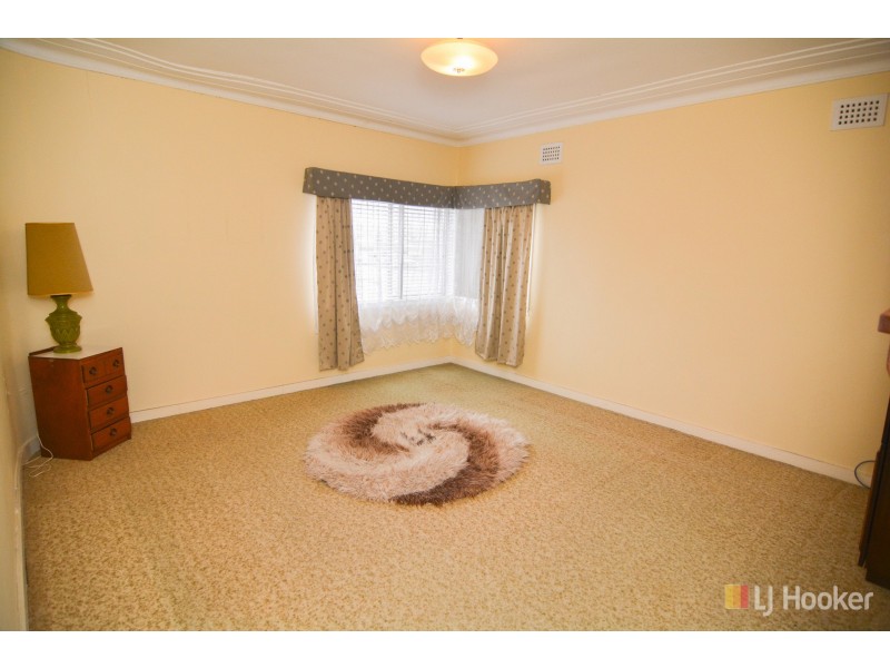 39 Rifle Parade, Lithgow NSW 2790