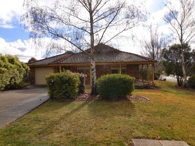 1b Sandalwood Drive, South Bowenfels NSW 2790