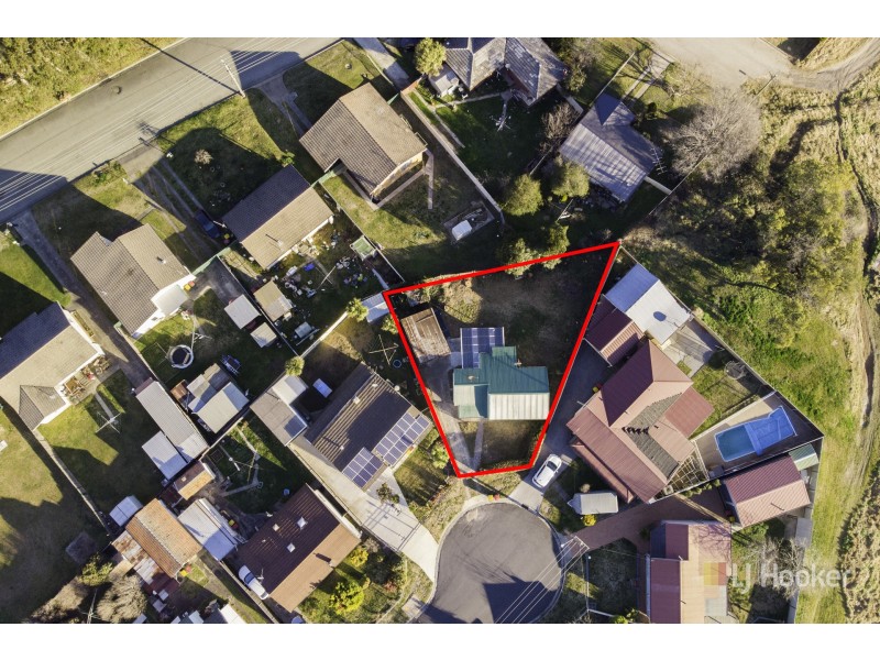 4 Buttress Place, Lithgow NSW 2790